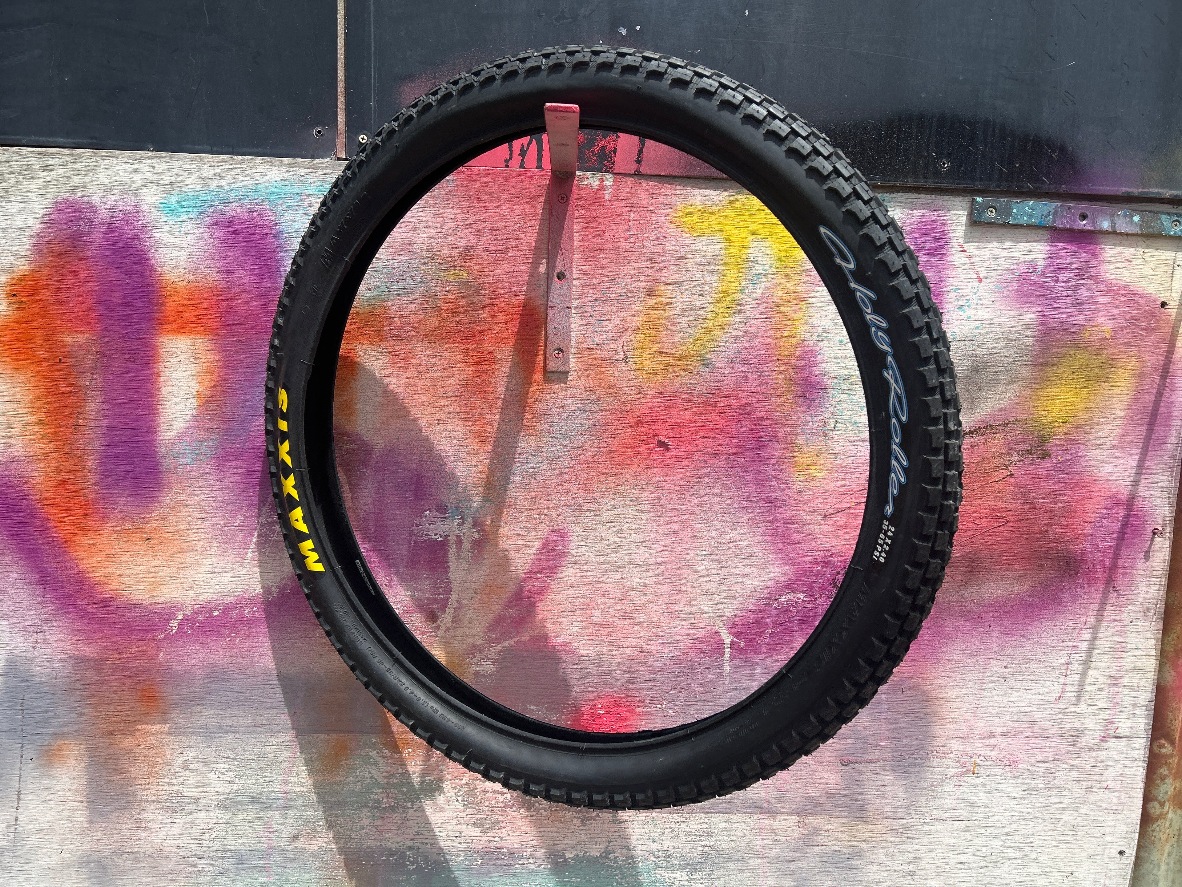 Maxxis Holy Roller tyre 24x2.40