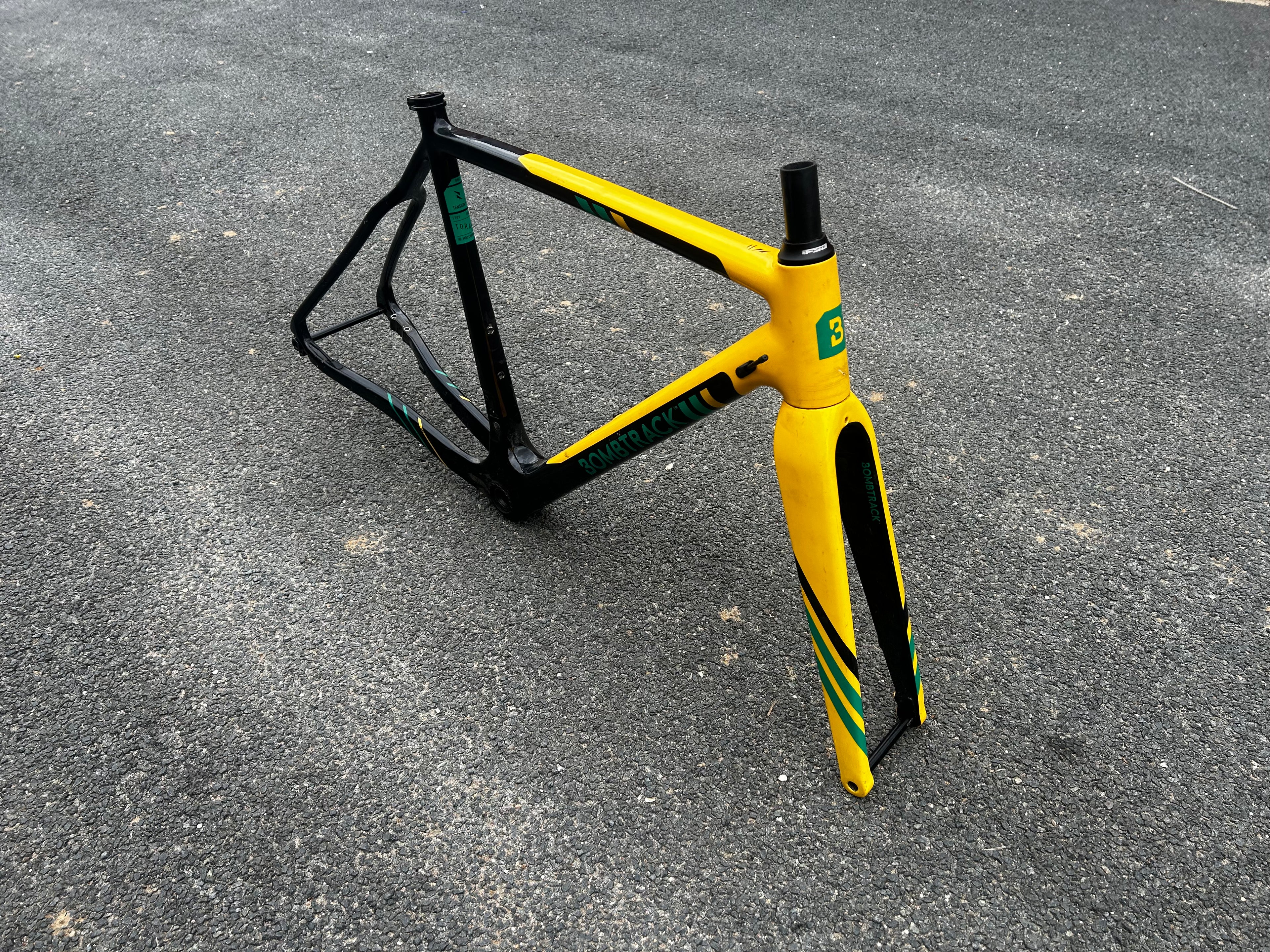 Bombtrack Tension 2019 frameset small ex-shop bike