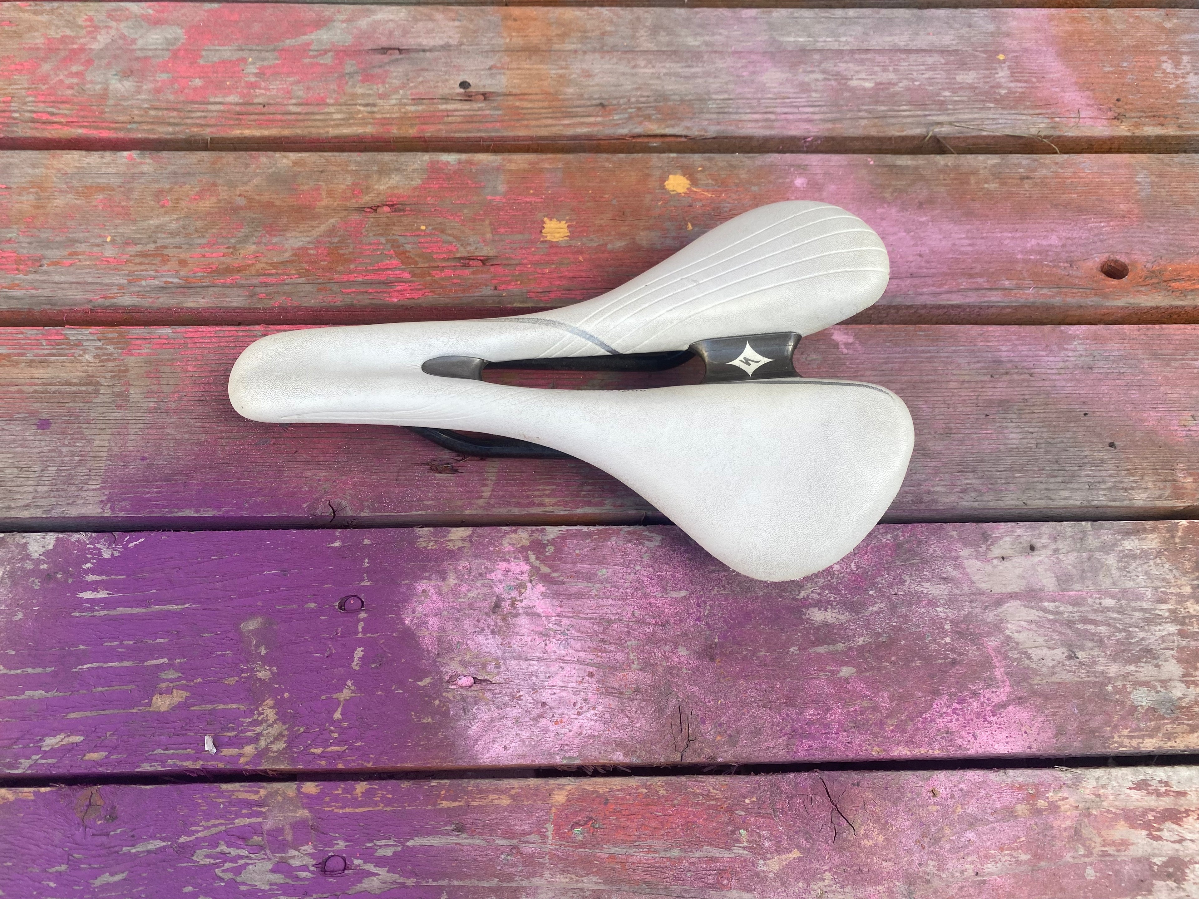 Specialized Oura 168mm saddle